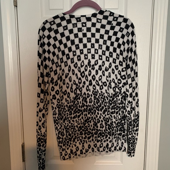 Women’s Volcom Sweater - Picture 3 of 3